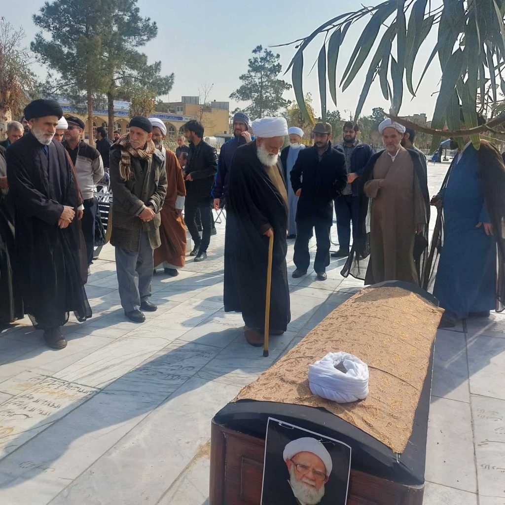 گزارش تصویری مراسم تشییع آیت الله نورمحمدی2