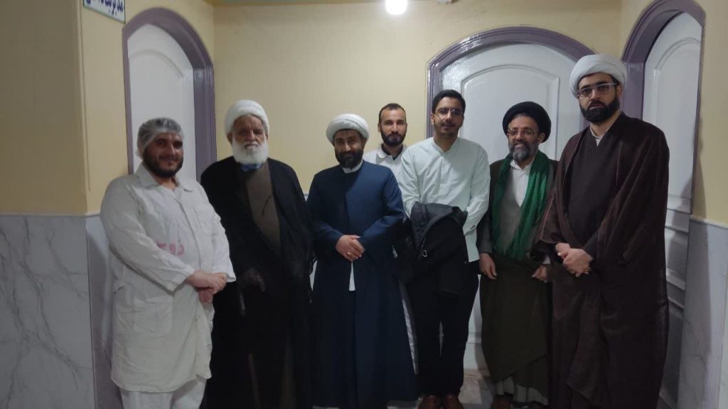 بازدید آیت الله کمیلی خراسانی از کشتارگاه طیور
